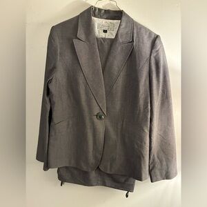Tahari Arthur S. Levine 2-Piece Suit Set | Size 14 | Gray Blazer & Pants